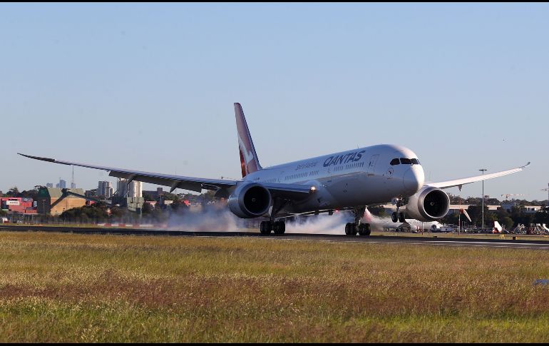 El Boeing 787-9 al aterrizar en el Aeropuerto Internacional de Sídney. EFE/Qantas